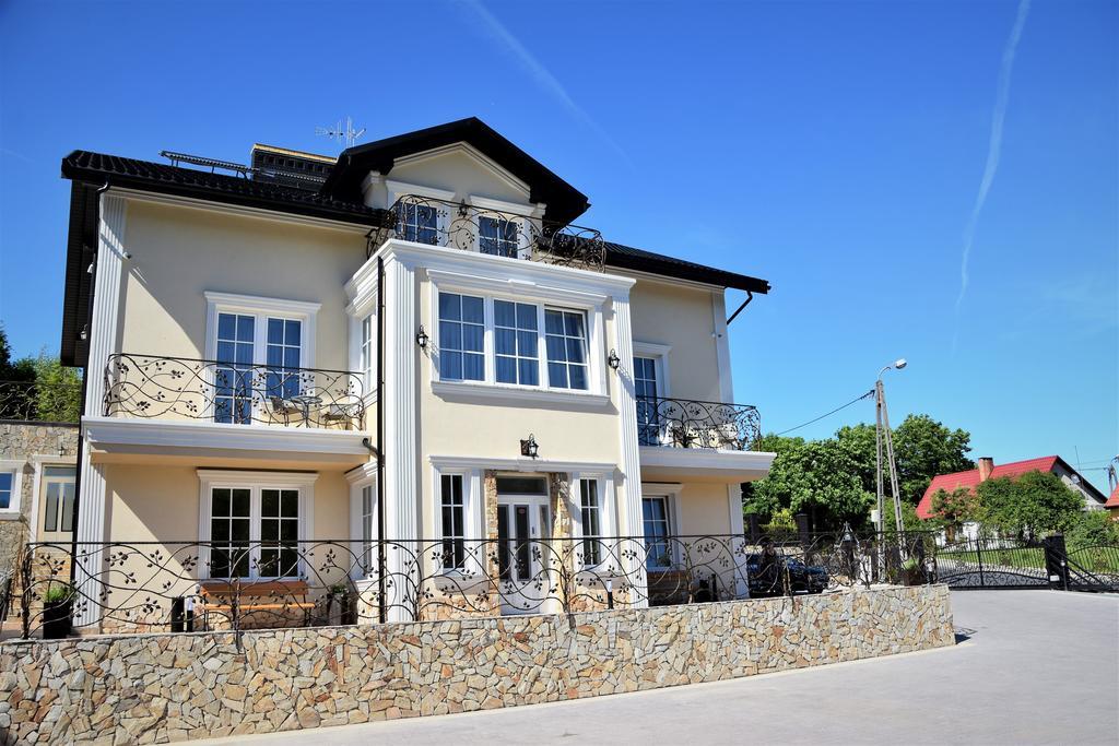 Willa Rozana - Apartamenty I Pokoje Goscinne Сандомир Экстерьер фото