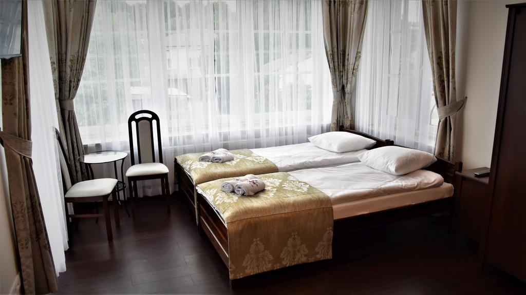 Willa Rozana - Apartamenty I Pokoje Goscinne Сандомир Экстерьер фото