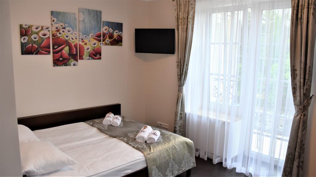 Willa Rozana - Apartamenty I Pokoje Goscinne Сандомир Экстерьер фото
